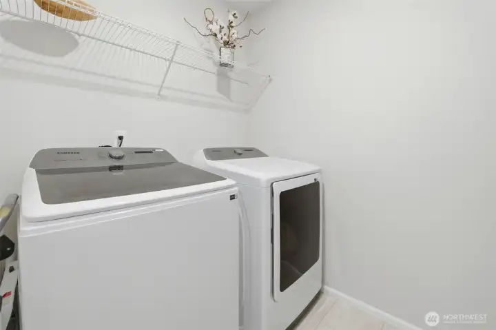 upsairs laundry room
