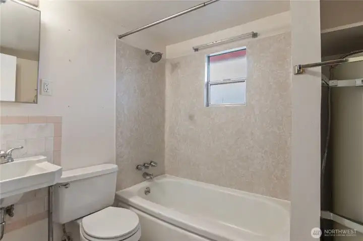Cottage bath