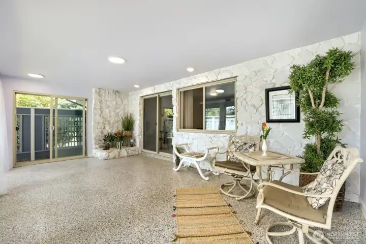 Sunroom off family room