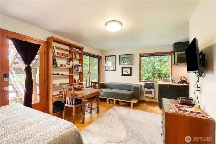 A separate living area is on the main level. Ideal for multi-generational family or short-term rental income A separate living area is on the main level. Ideal for multi-generational family or short-term rental income