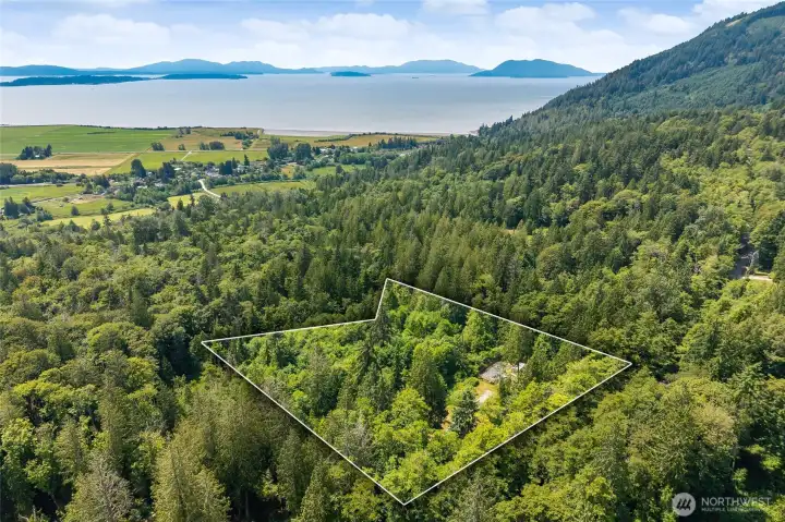 Property lines are approximate Property lines are approximate