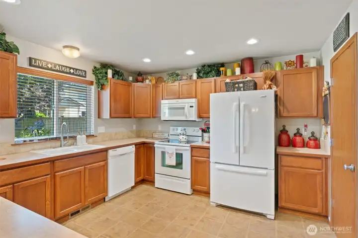 Spacious kitchen Spacious kitchen