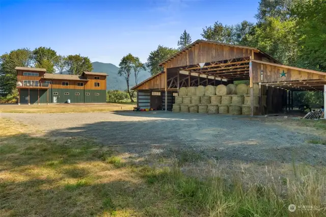 Imagine the possibilities with a 80x80 pool barn!
