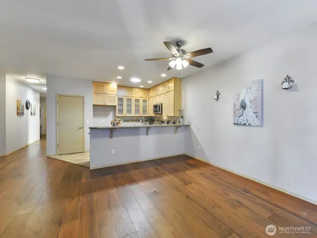 Open concept. Nice for entertaining