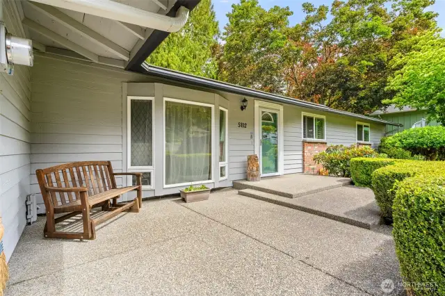 Welcoming front patio with full sun!