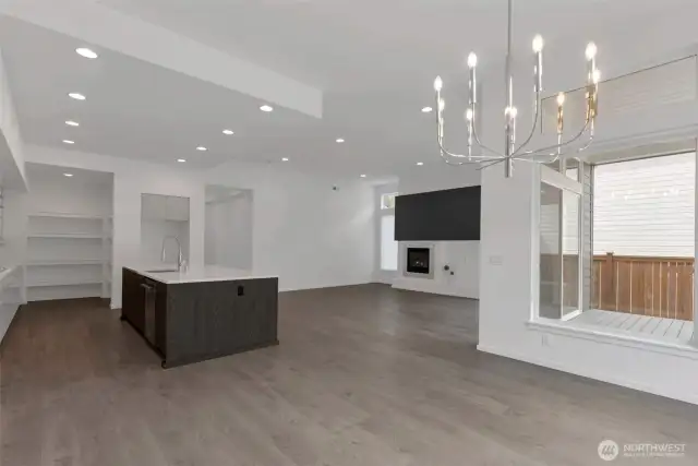 The kitchen has a grand butlers pantry