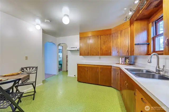 Door way to the right takes you to the bathroom and laundry room.
