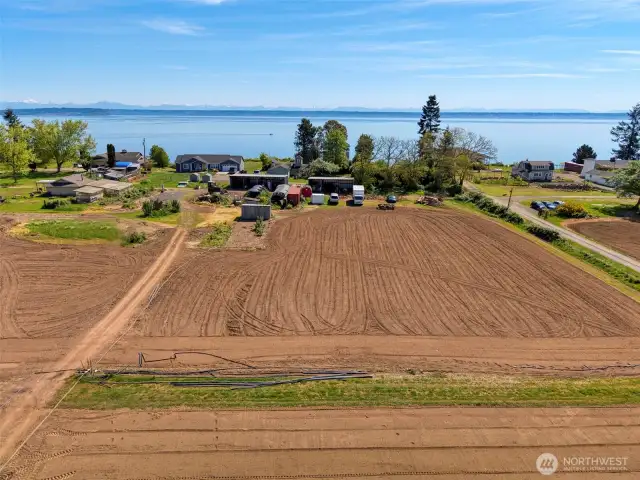 Build your dream home here!