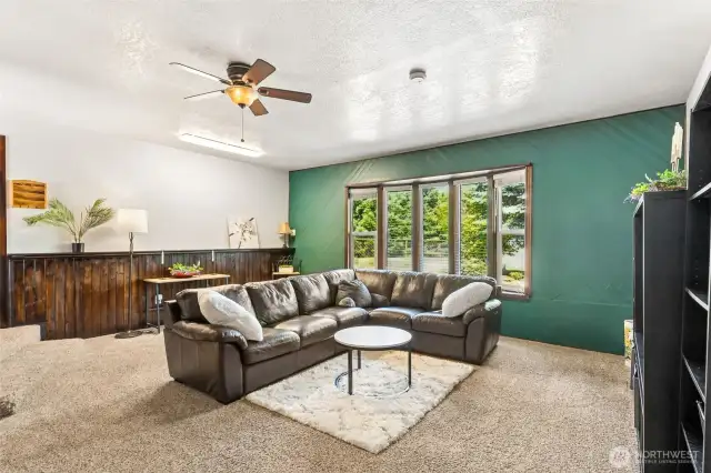 Big bonus room could be used as an extra living area or bedroom, a gym. The possibilities are endless!