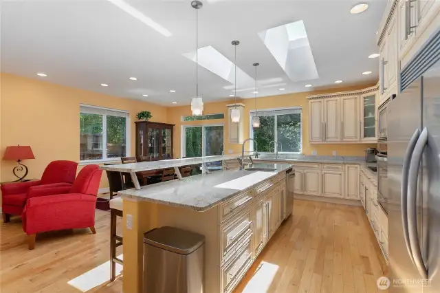 Bright and vibrant kitchen and dining