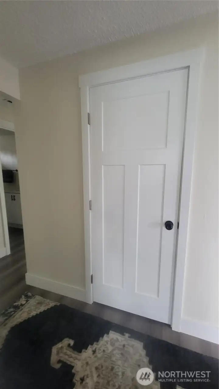 High quality 3-panel Craftsman doors