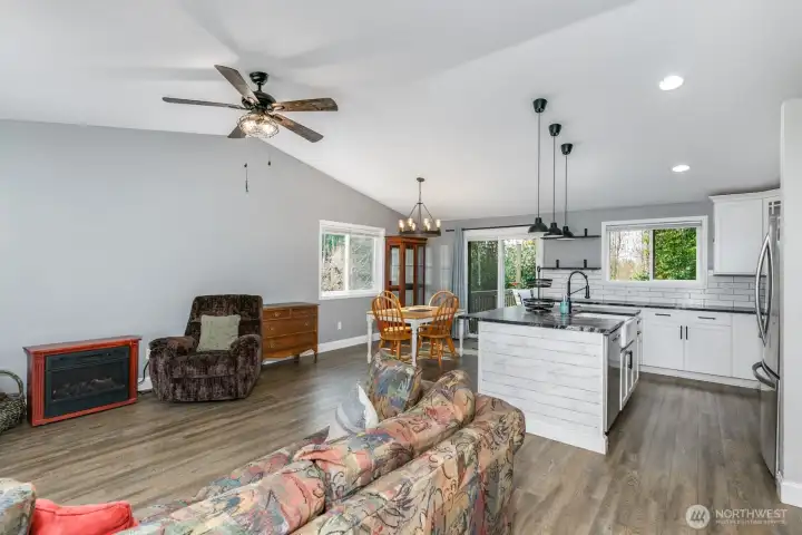 Spacious light and bright great room concept living