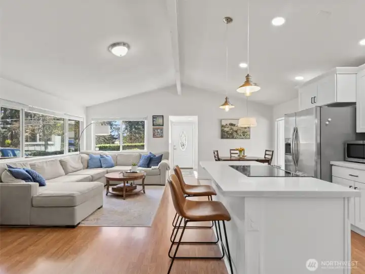 Super cute, updated, and move-in ready rambler.