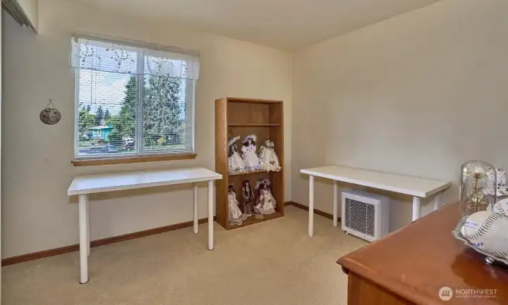 4th bedroom currently being used as a sewing room.