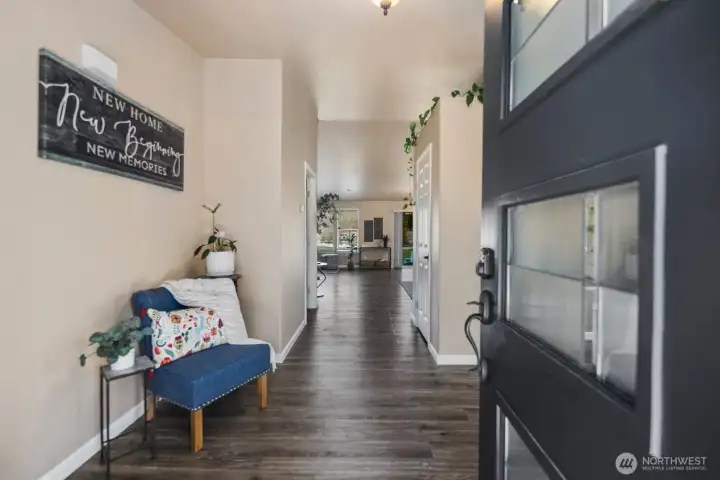 Spacious enterance that leads directly into your living space!