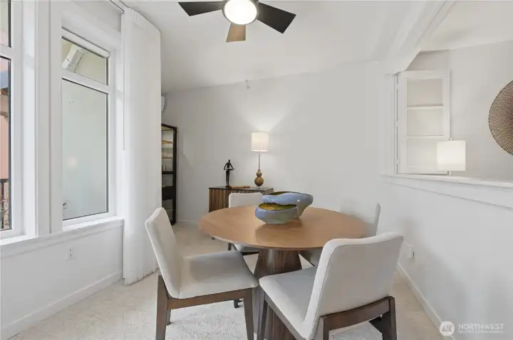 You can see how the space is perfect for dining. You can see how the space is perfect for dining.