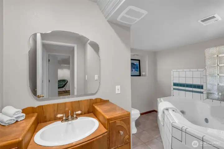 Full bath on the lower level.