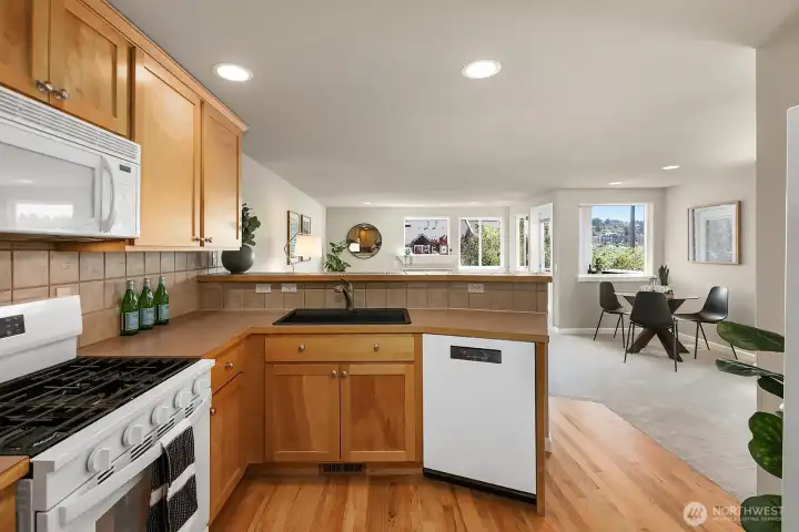 New appliances including gas stove, dishwasher & refrigerator