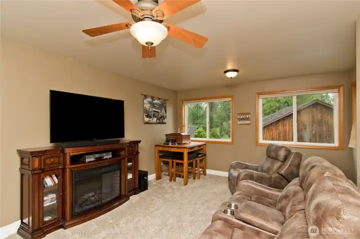 Upstairs bonus room