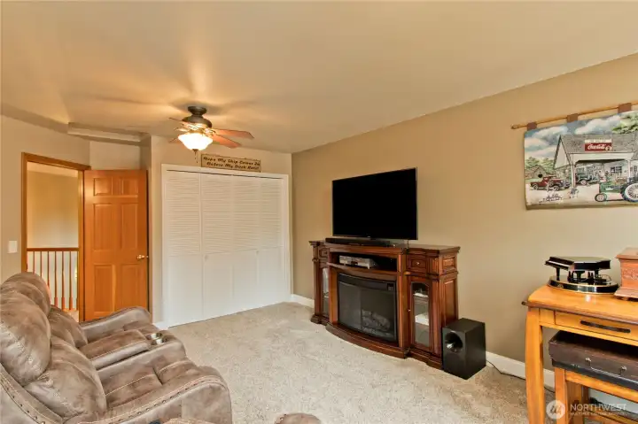 Upstairs bonus room
