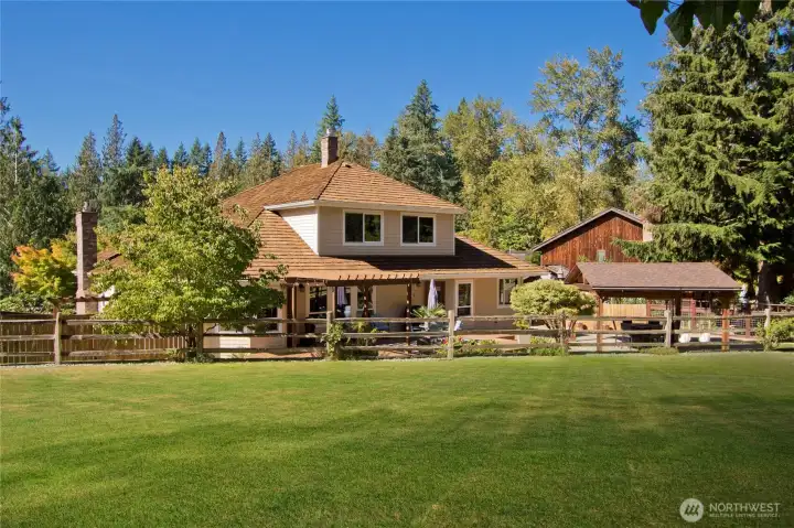 Back yard retreat with no neighbors behind this home.