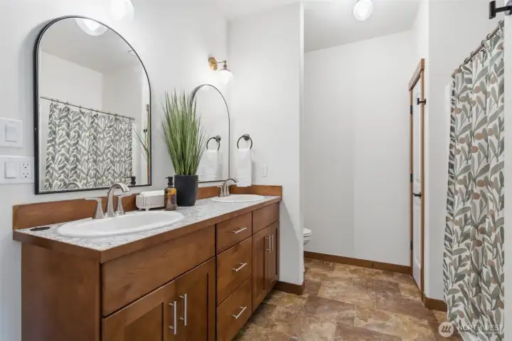 Spacious primary ensuite with double sinks