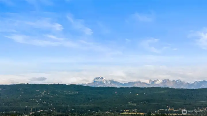 180 degree Stuart Mountain views