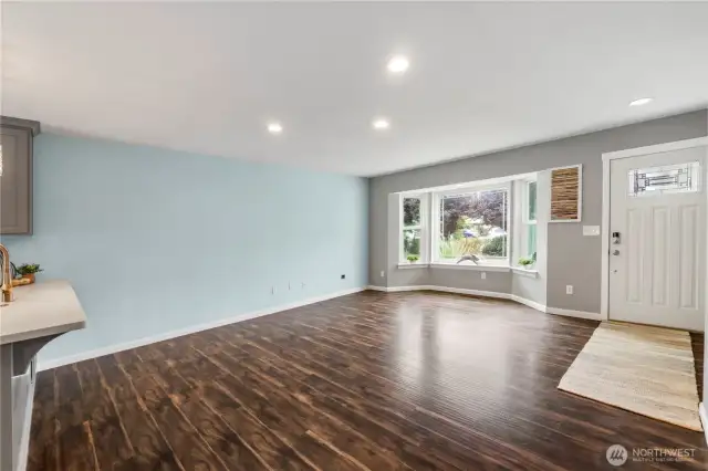 Living room/ Dining room area