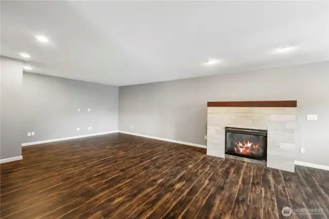 Rec-room with a gas fireplace