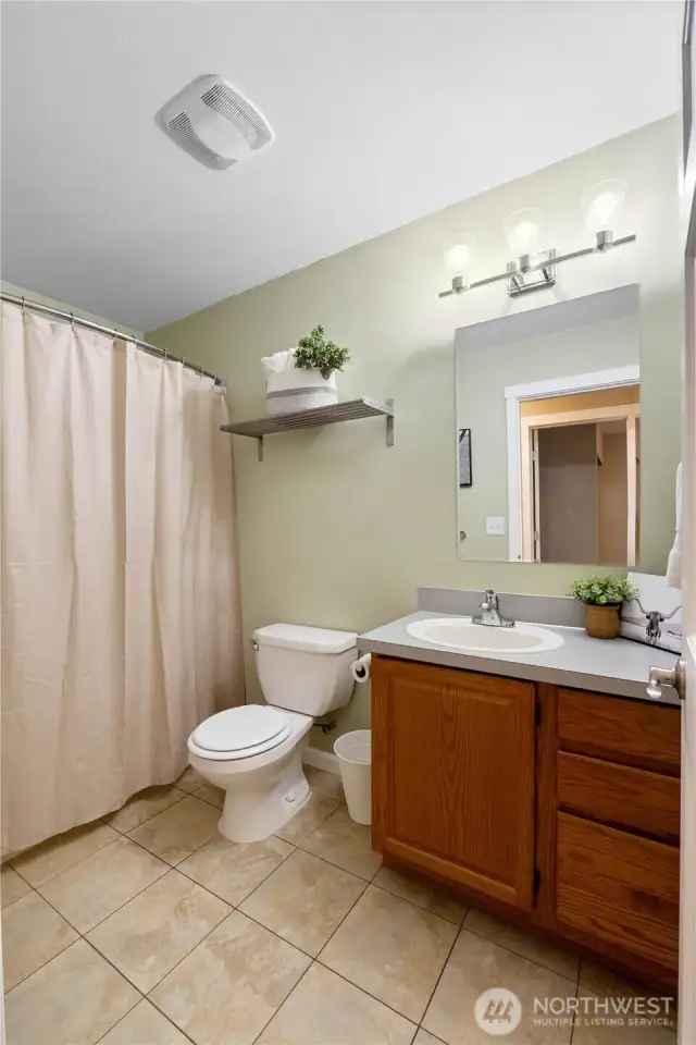 Full bath on the main floor.