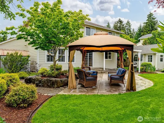 Spectacular outdoor living space!