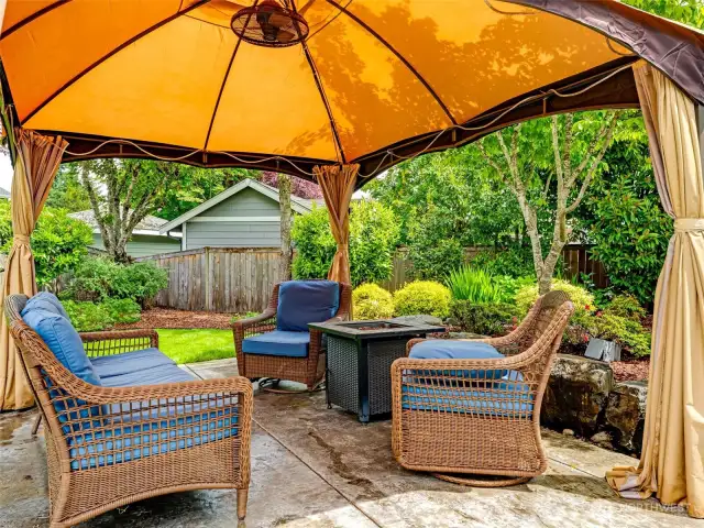 Covered entertaining space!