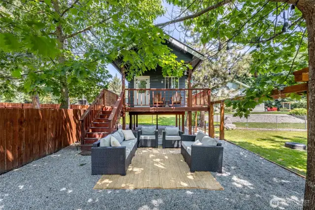 Tree House & Conversation Area