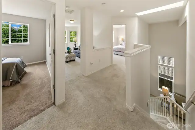 soaring 2 story staircase.