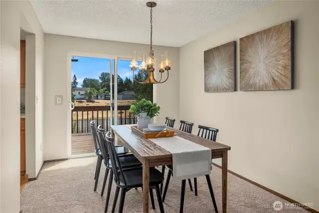 Dining room.