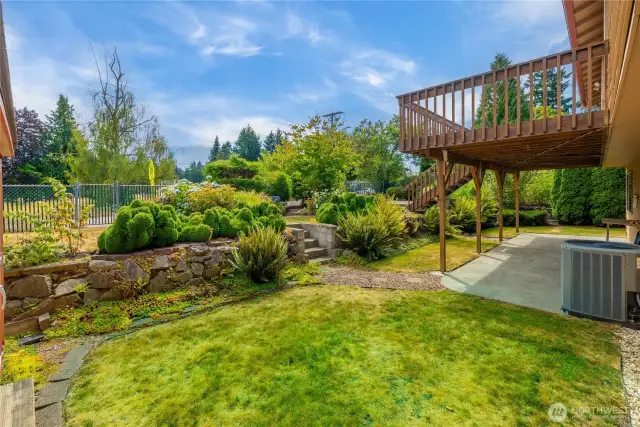 Beautifully landscaped back yard.