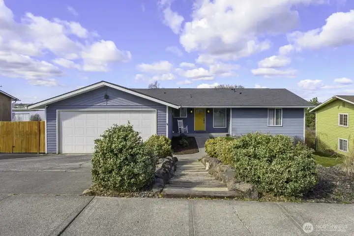 Welcome to 2032 S Beaumont Dr in Moses Lake!