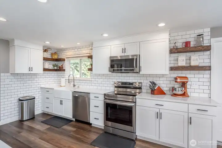 Newer Stainless Steel Appliances