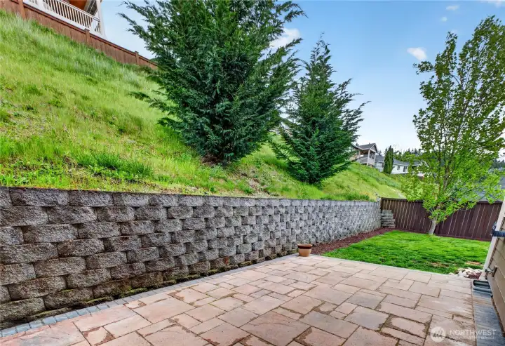 Additional view of the patio.