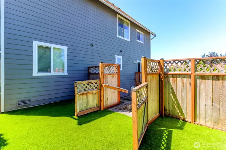 Photo from previous listing when Seller occupied.