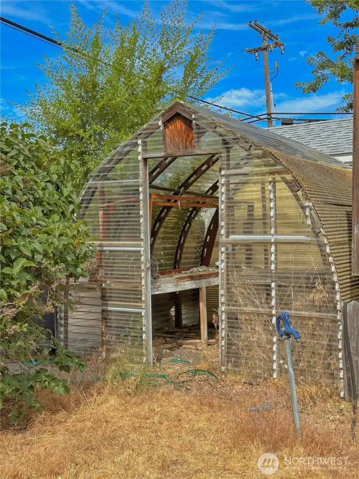 Potting shed and frost free water spigot