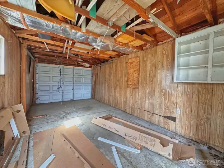 Detached single car garage with alley entrance