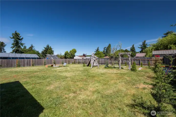 Adorable tee-pee style structure was built for the enjoyment of little people or your furry family members for shade on warmer days! Adorable tee-pee style structure was built for the enjoyment of little people or your furry family members for shade on warmer days!