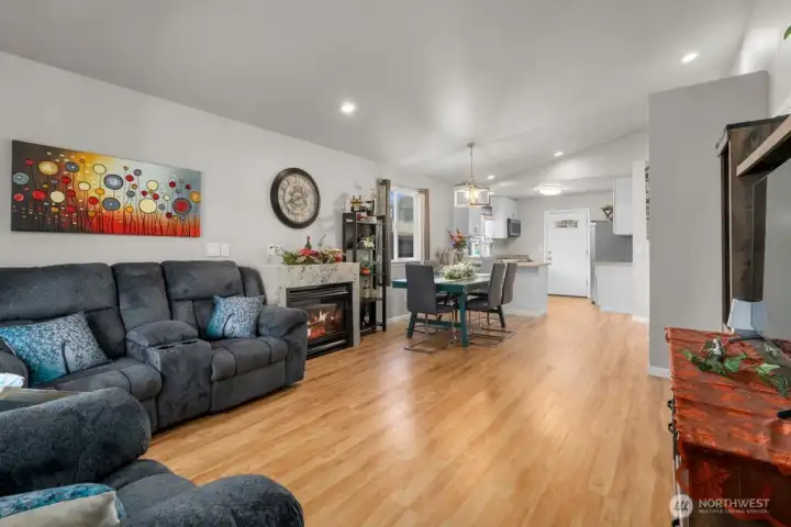 Entrance to living room from the front door