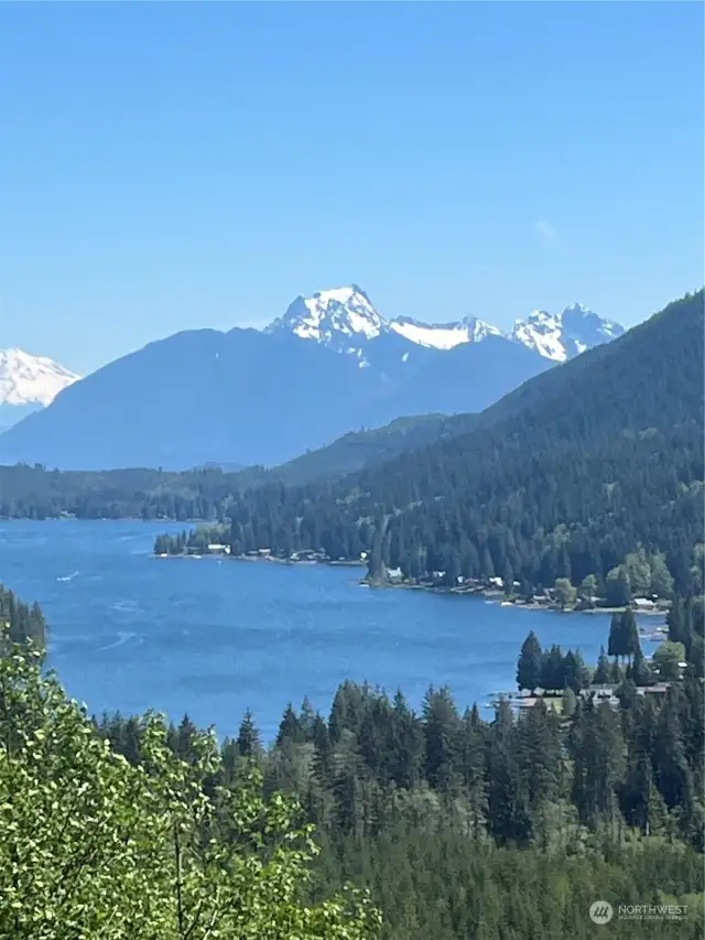 Lake Cavanaugh with Glacier views.