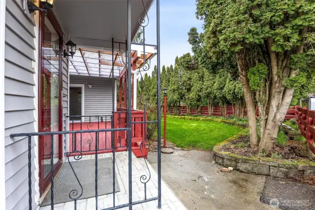 Front Yard Area
