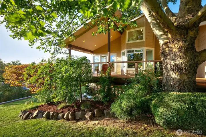622 Country Club Drive