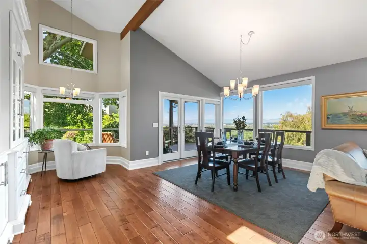 Living/Dining Room