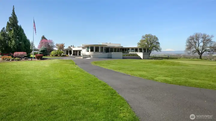 Country Club