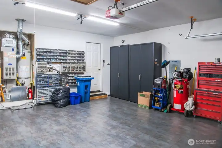 Pristine garage.